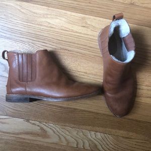 Madewell Chelsea boots